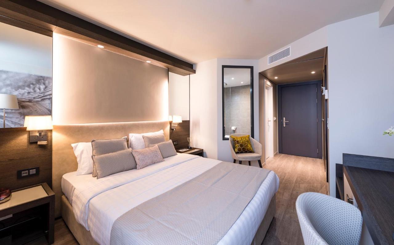 Ambassador Boutique Hotel Νιόν Εξωτερικό φωτογραφία